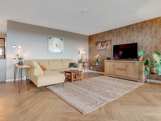 Thomas Morelaan 283, Hoofddorp