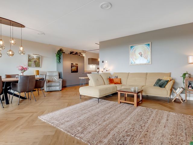 Thomas Morelaan 283, Hoofddorp