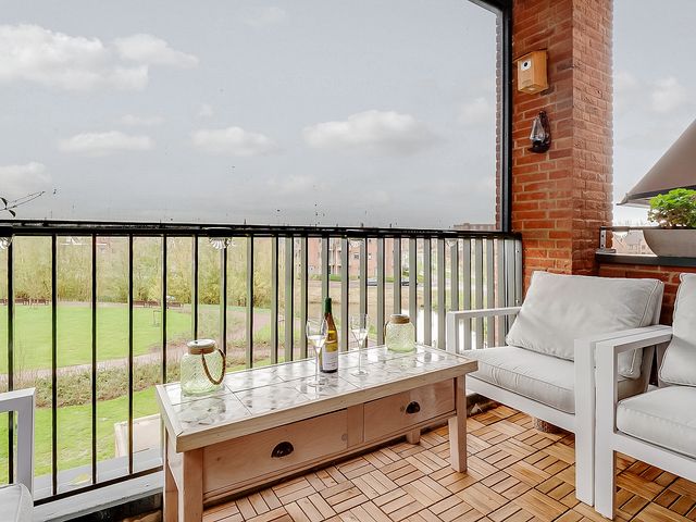 Thomas Morelaan 283, Hoofddorp