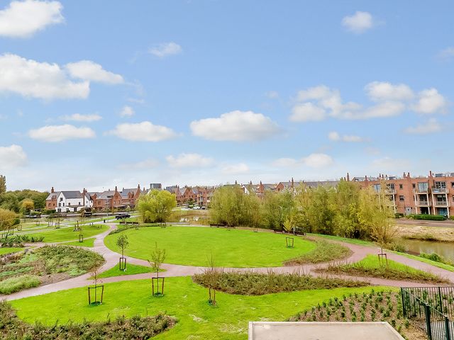 Thomas Morelaan 283, Hoofddorp