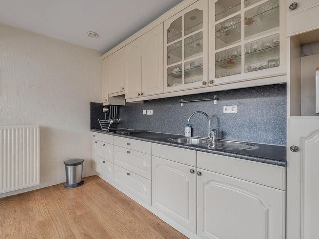 Reling 145, Barendrecht