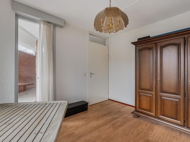 Reling 145, Barendrecht