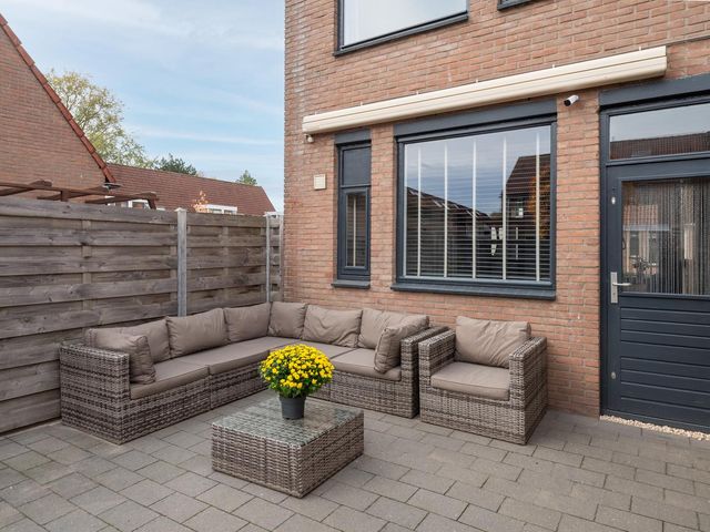 Koolmees 137, Ridderkerk