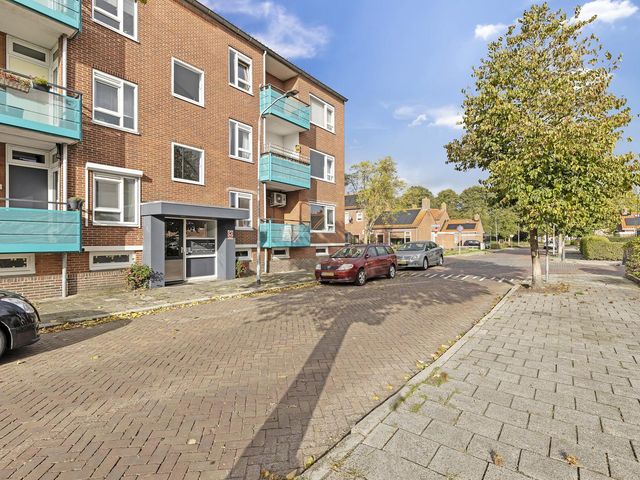 Meeuwenstraat 12, Foxhol