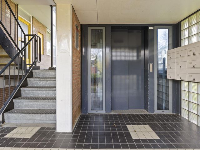 Verzetsstrijderslaan 84, Groningen