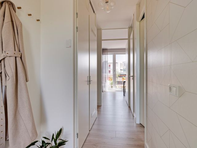 Bart Van Der Leckhof 74, Diemen