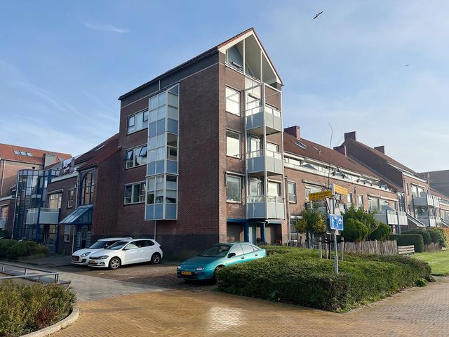 Raadhuisplein 90, Castricum