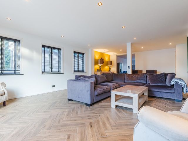 Dorpsstraat 652, Assendelft