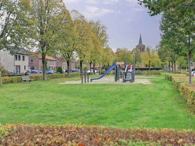 Julianaplein 19, Bladel