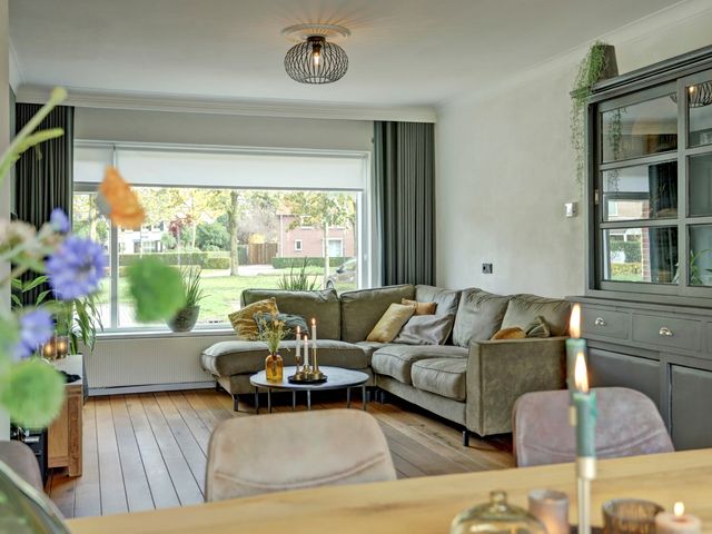 Julianaplein 19, Bladel