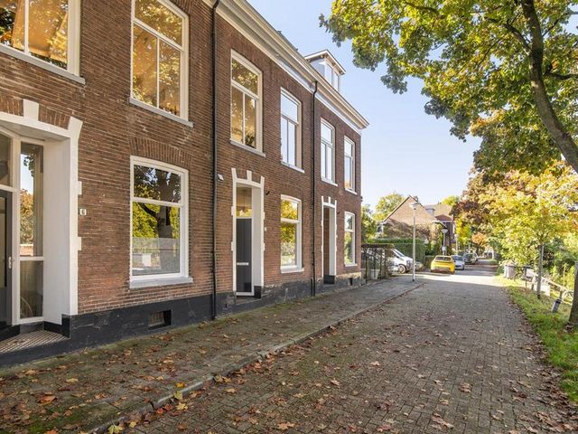 Almelose Kanaal 6, Zwolle