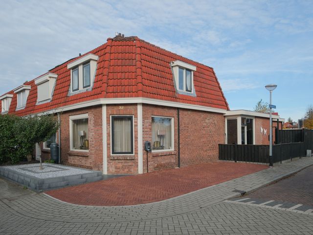 Irisstraat 32, Almelo