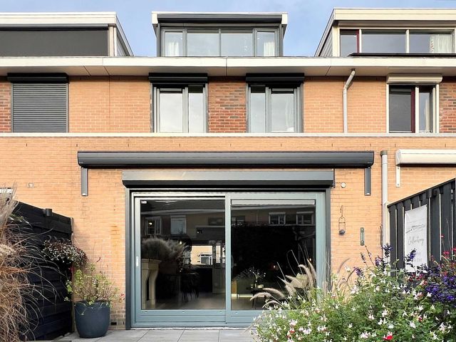 Catsstraat 11, Bergschenhoek