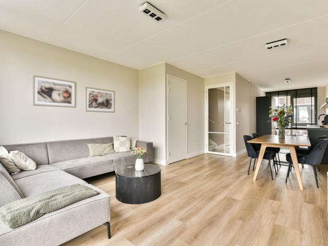 Louis Couperusstraat 7, Waddinxveen