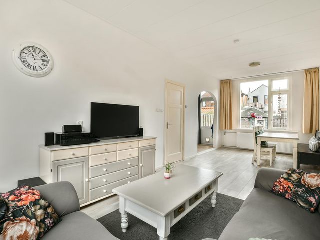 Zoutmanstraat 15, Gouda