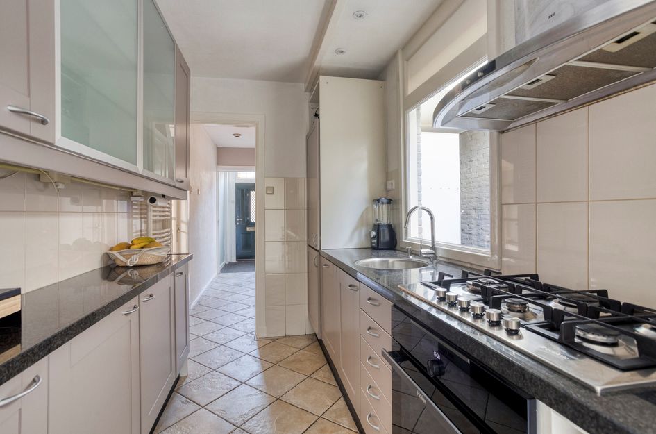 Cornelis Matersweg 27