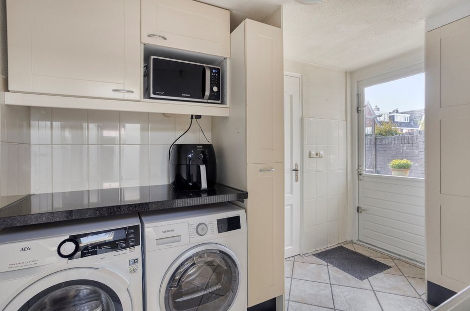 Cornelis Matersweg 27