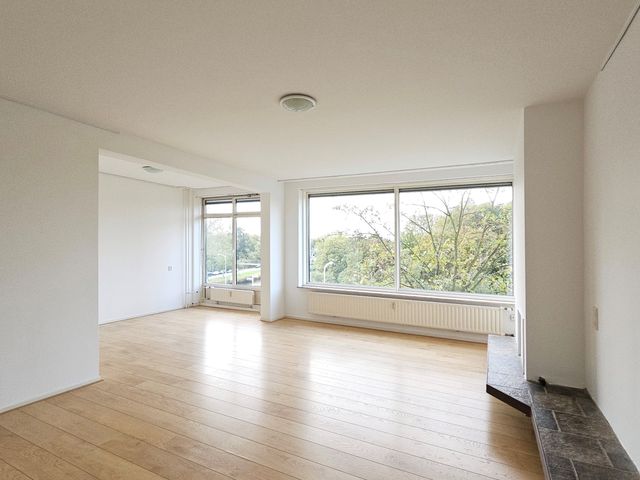 Landréstraat 1047, Den Haag