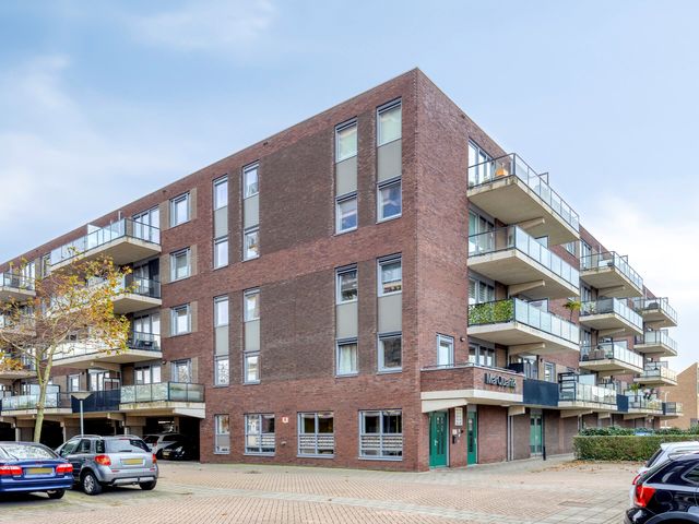 Vossenzoom 85, Pijnacker