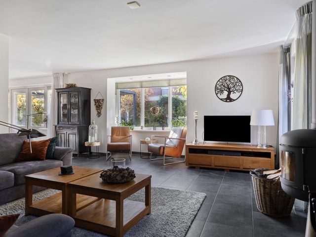 Dorpswei 18, Herveld