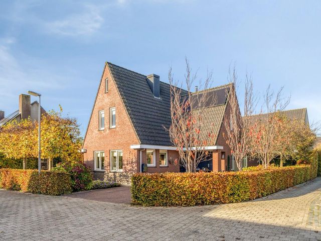 Dorpswei 18, Herveld