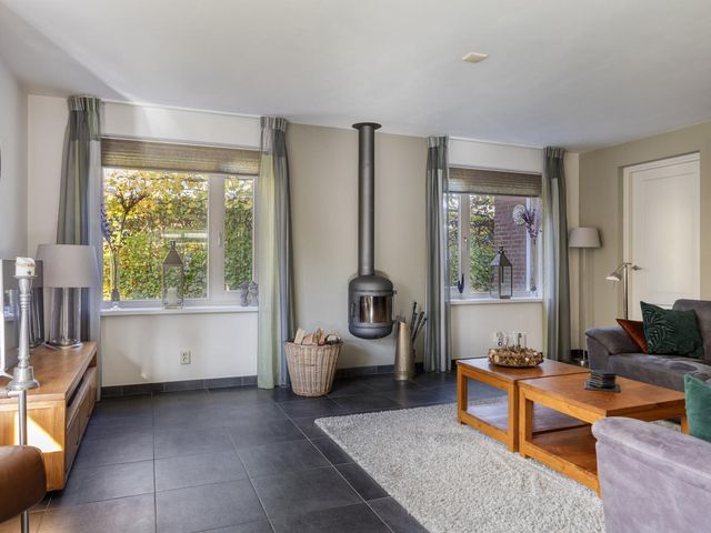 Dorpswei 18, Herveld