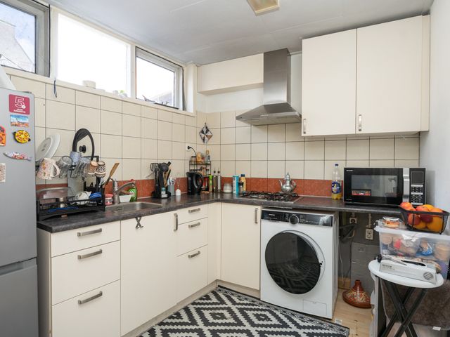 Kantoorstraat 10, Den Burg