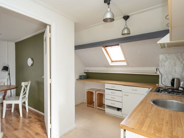 Kantoorstraat 10, Den Burg