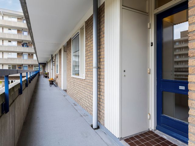 Aert Van Neslaan 233, Oegstgeest