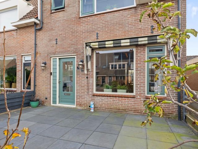 Burg. Warnerslaan 2, Anna Paulowna