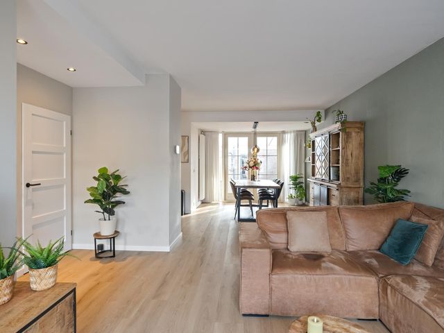 Burg. Warnerslaan 2, Anna Paulowna