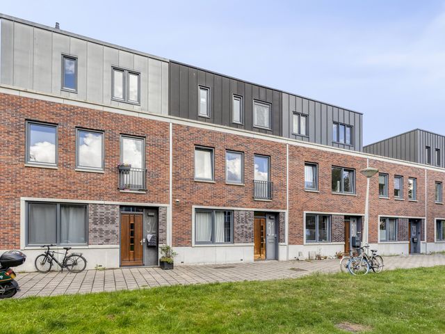 Ank van der Moerstraat 31C, Amsterdam