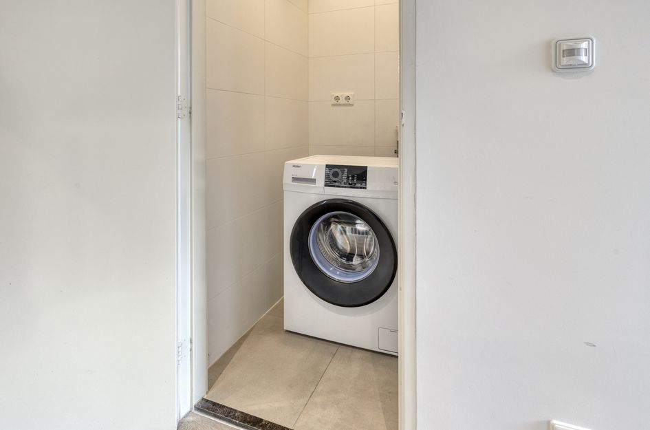 Ank van der Moerstraat 31C