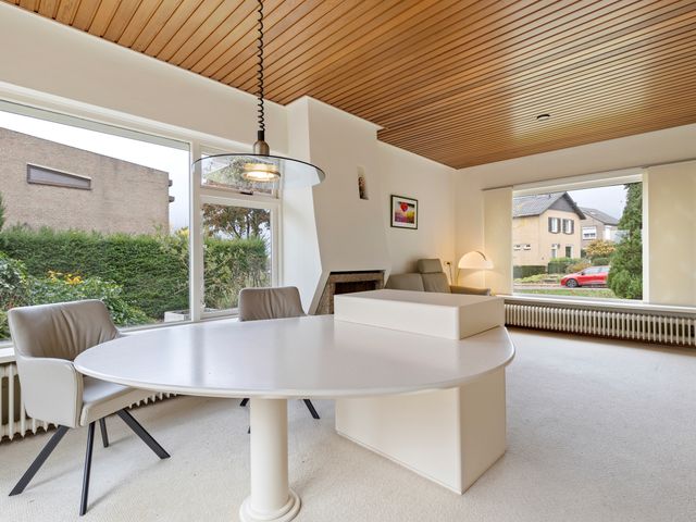 Hoofdbank 17, Klimmen