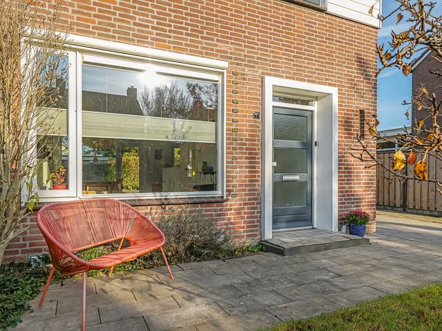 Salviastraat 7, Lent