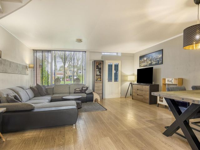 Zuidster 3, Puttershoek