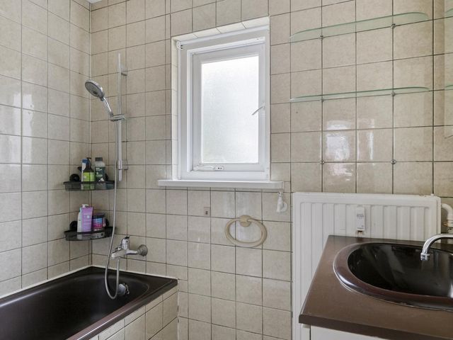 Wijnruitweg 16, Tilburg