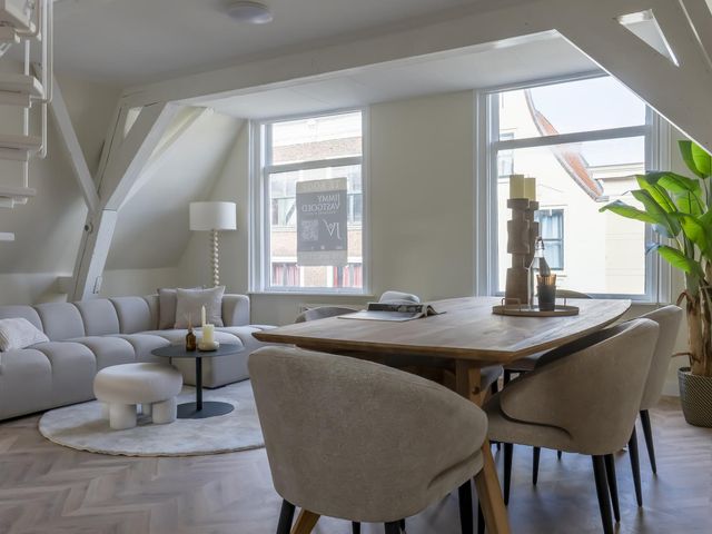 Hogewoerd 131B, Leiden