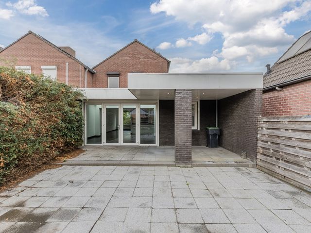 Jasmijnstraat 8, Echt