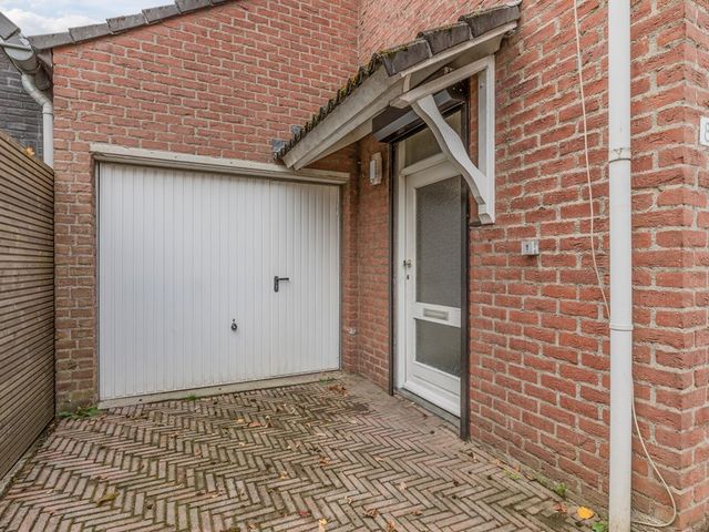 Jasmijnstraat 8, Echt