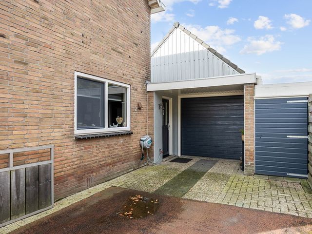 De Roe 6, Grootegast