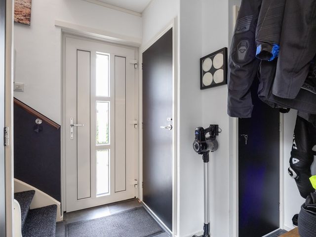 De Roe 6, Grootegast