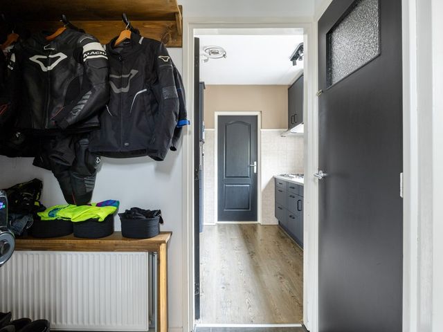 De Roe 6, Grootegast