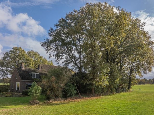 Witte Menweg 3, Geesbrug