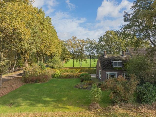 Witte Menweg 3, Geesbrug