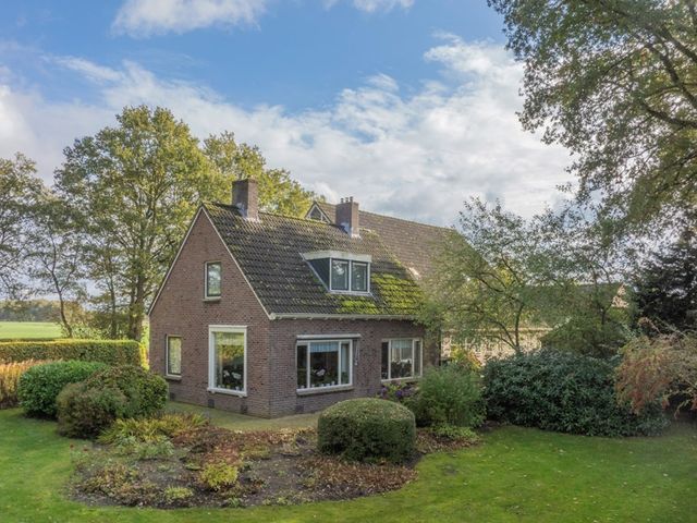 Witte Menweg 3, Geesbrug