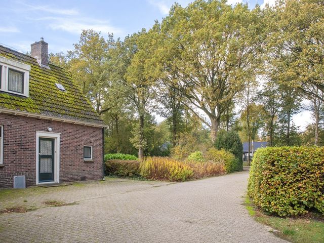 Witte Menweg 3, Geesbrug