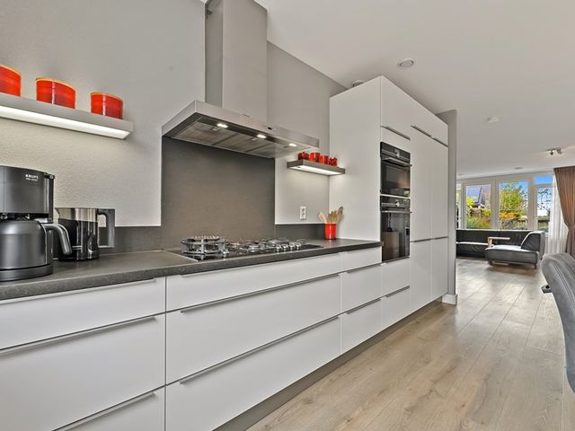 Maaslandse Dam 31, Maasland