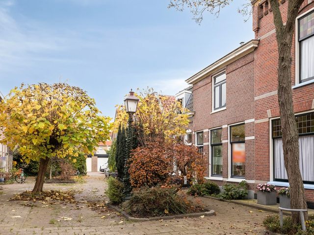 Dr. van Rhijnstraat 12, Leiderdorp