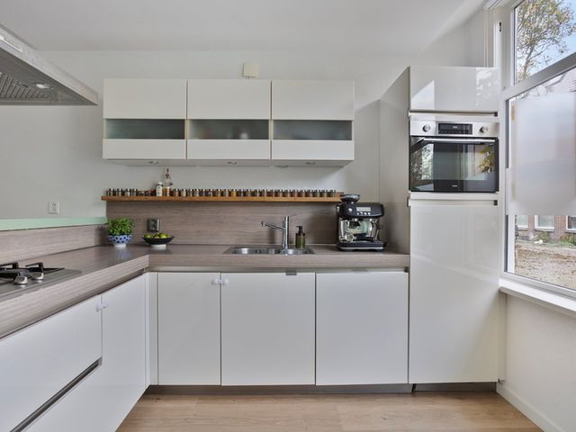 Dr. van Rhijnstraat 12, Leiderdorp